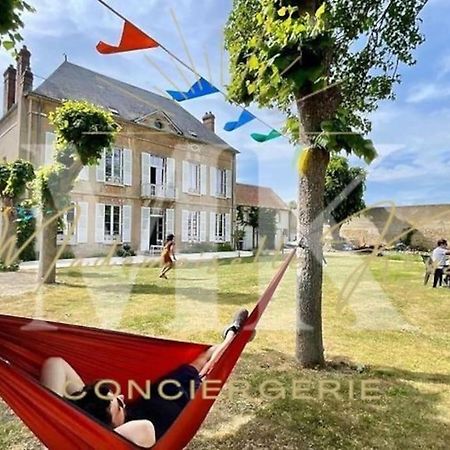 Villa La Demeure De Margot - 24 Couchages Villeneuve-sur-Yonne Exterior foto