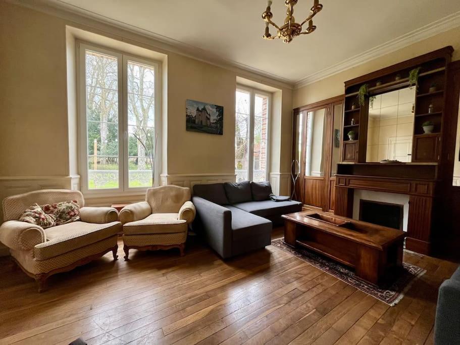 Villa La Demeure De Margot - 24 Couchages Villeneuve-sur-Yonne Exterior foto